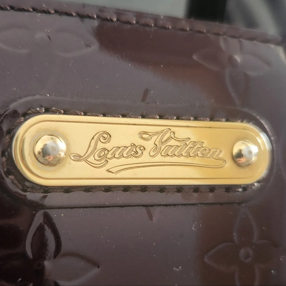Louis Vuitton Amarante Monogram Vernis Wilshire PM Handbag